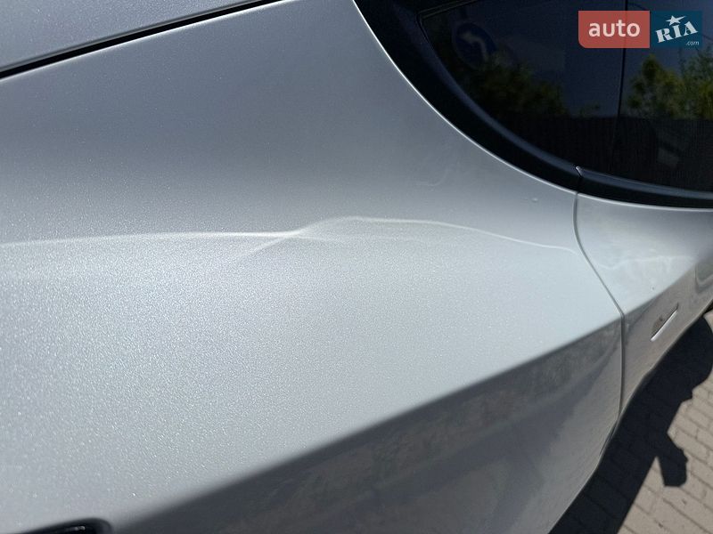 Седан Tesla Model 3 2021 в Дніпрі