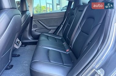 Седан Tesla Model 3 2022 в Львові