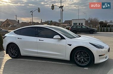 Седан Tesla Model 3 2022 в Вінниці