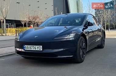 Седан Tesla Model 3 2025 в Києві