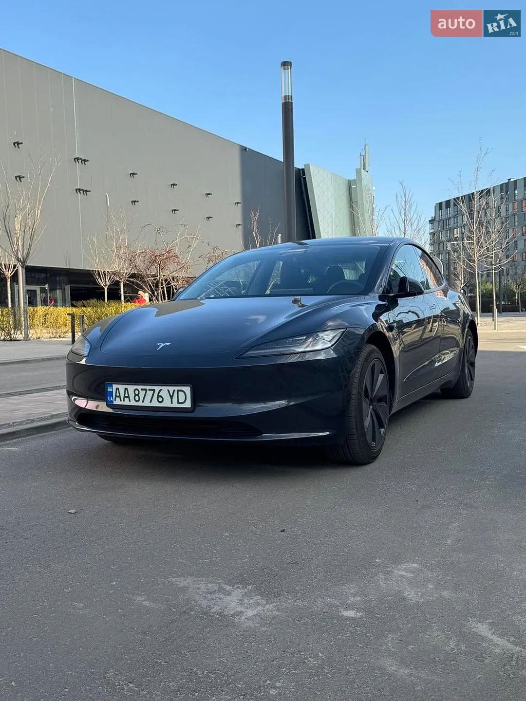 2025 Tesla Model 3 - мініатюра 4
