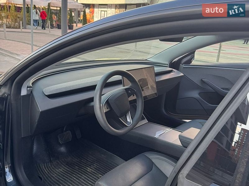 Седан Tesla Model 3 2025 в Києві фото 5 Седан Tesla Model 3 2025 в Києві