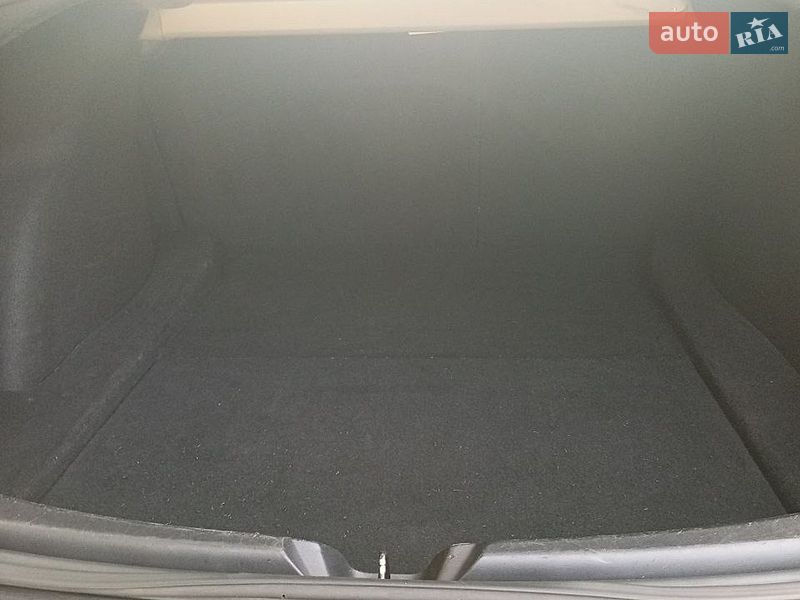 Седан Tesla Model 3 2018 в Киеве