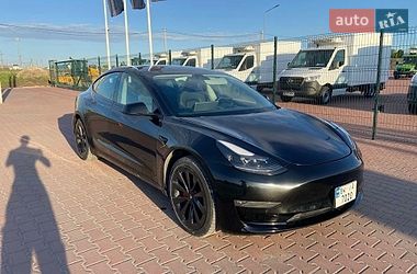 Седан Tesla Model 3 2022 в Рівному