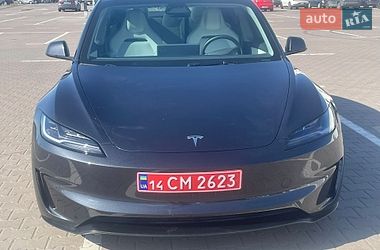 Седан Tesla Model 3 2024 в Києві