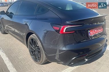 Седан Tesla Model 3 2024 в Киеве
