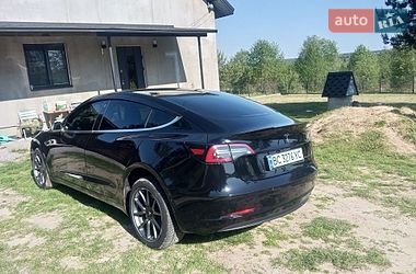Седан Tesla Model 3 2019 в Новояворівську