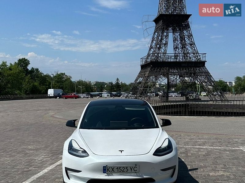 Седан Tesla Model 3 2020 в Харькове