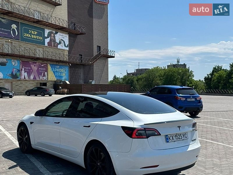 Седан Tesla Model 3 2020 в Харькове