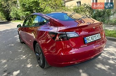 Седан Tesla Model 3 2022 в Золочеві