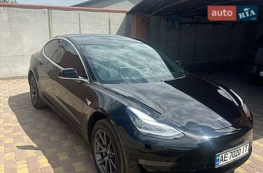 Седан Tesla Model 3 2019 в Дніпрі