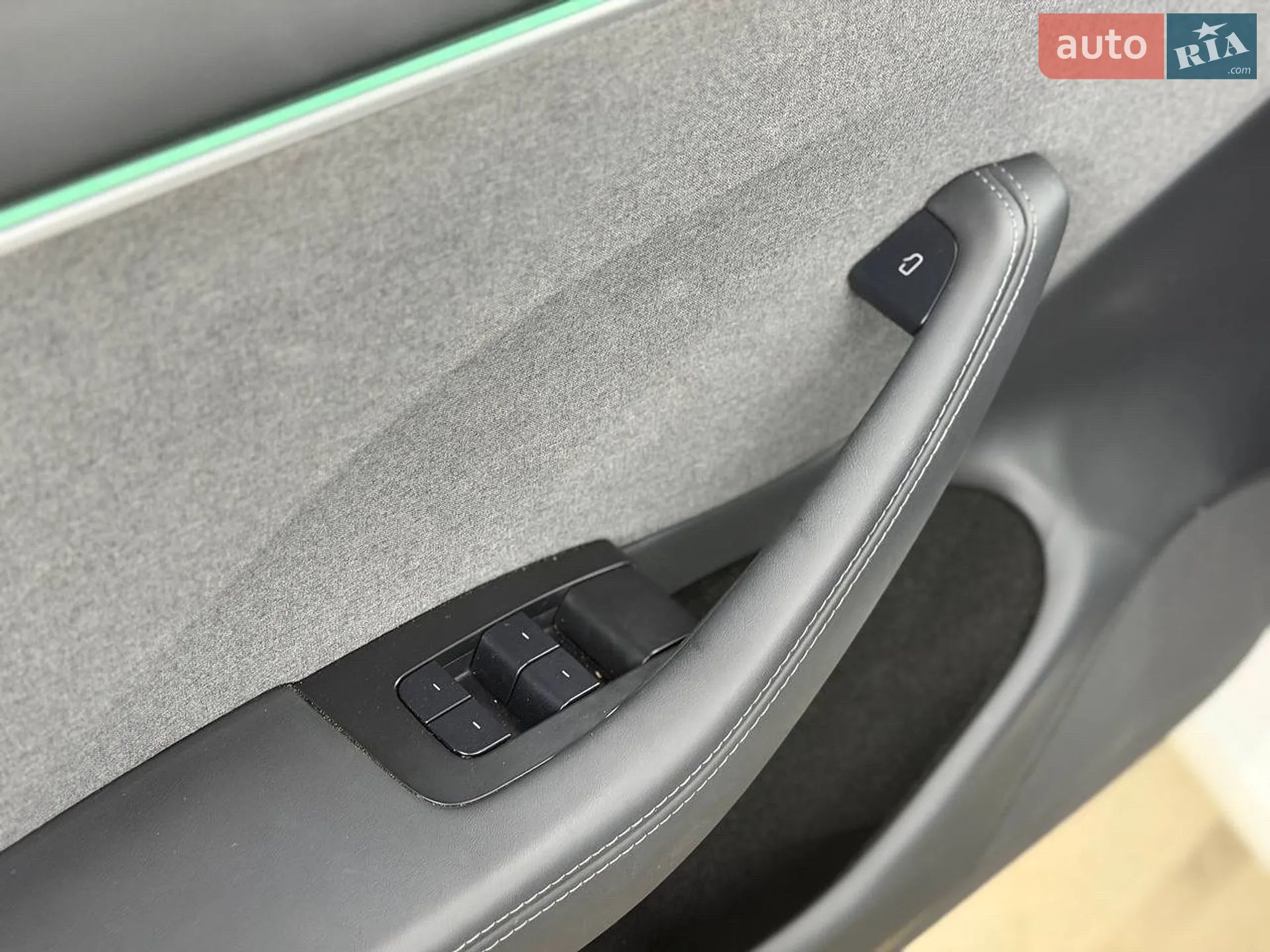 2025 Tesla Model 3 - мініатюра 34