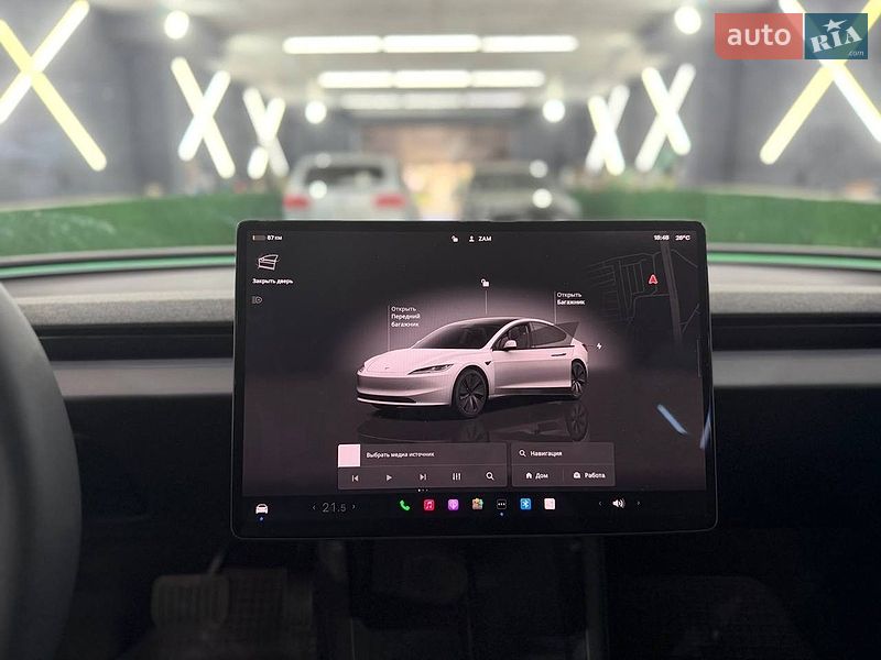 Седан Tesla Model 3 2025 в Киеве