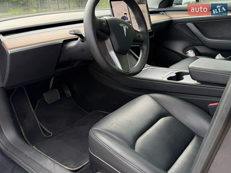 Седан Tesla Model 3 2022 в Запорожье