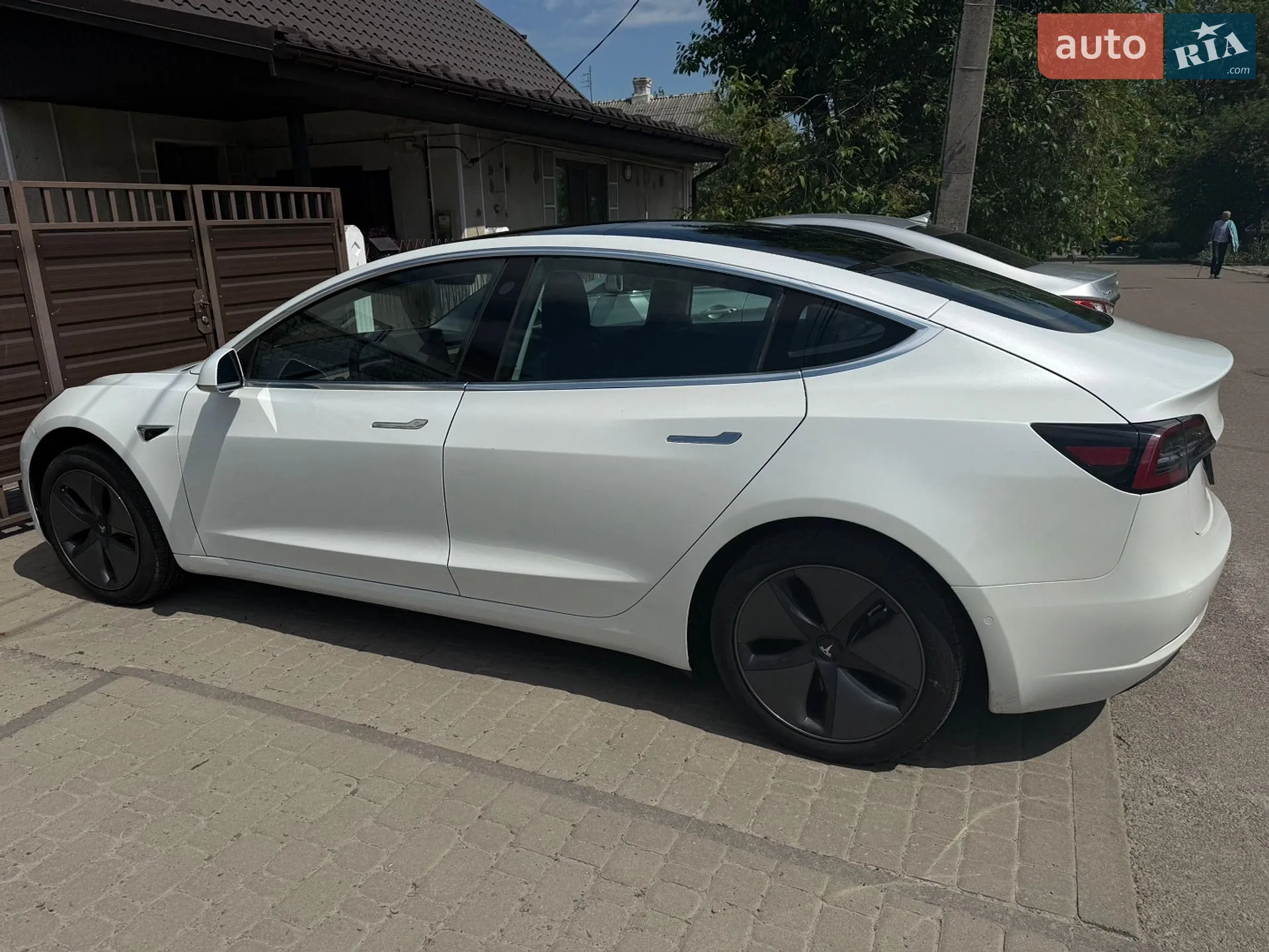 2020 Tesla Model 3 - мініатюра 3