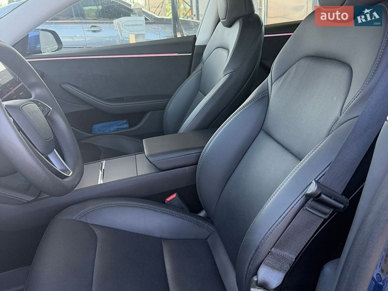Седан Tesla Model 3 2024 в Киеве