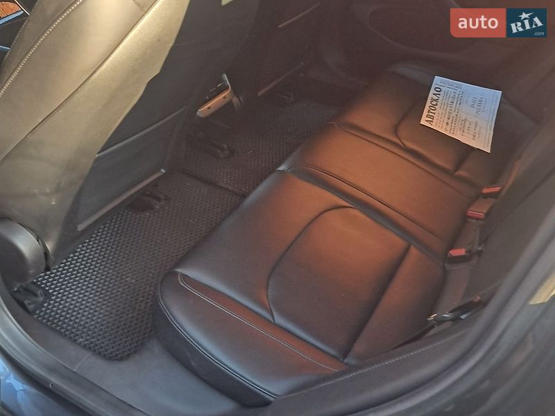 Седан Tesla Model 3 2018 в Луцке