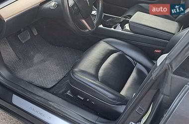 Седан Tesla Model 3 2018 в Луцке
