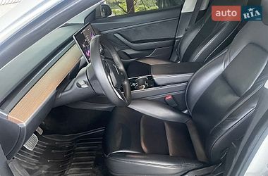 Седан Tesla Model 3 2019 в Кам'янському