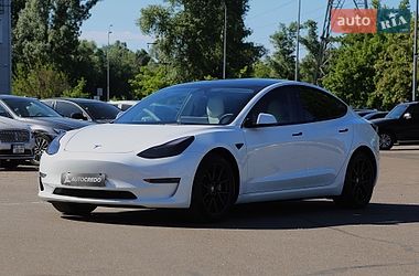 Седан Tesla Model 3 2022 в Києві