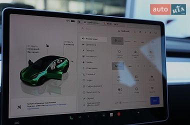 Седан Tesla Model 3 2022 в Києві
