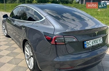 Седан Tesla Model 3 2018 в Самборе