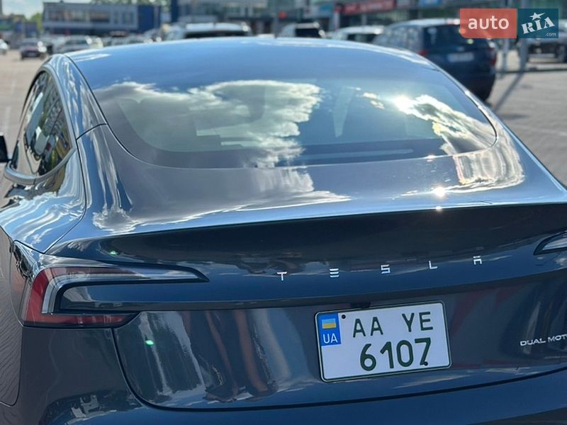 Седан Tesla Model 3 2024 в Софиевской Борщаговке