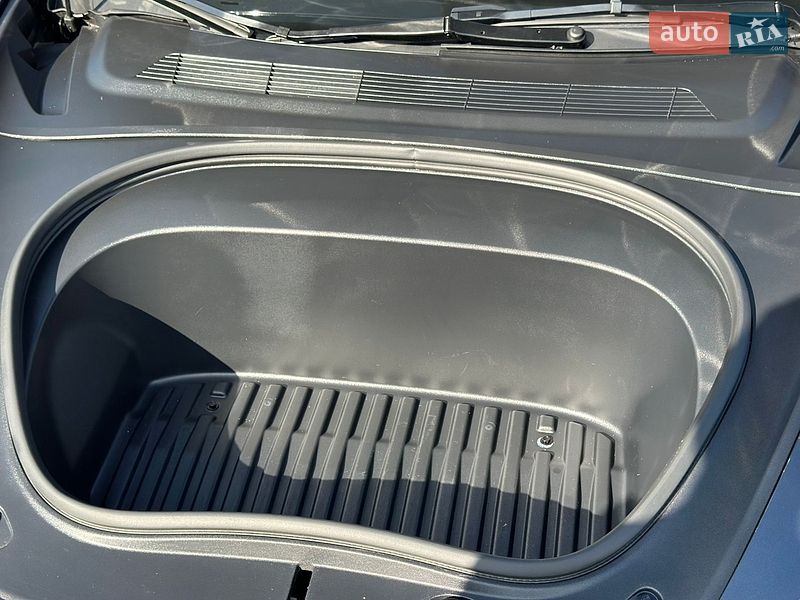 Седан Tesla Model 3 2024 в Софиевской Борщаговке