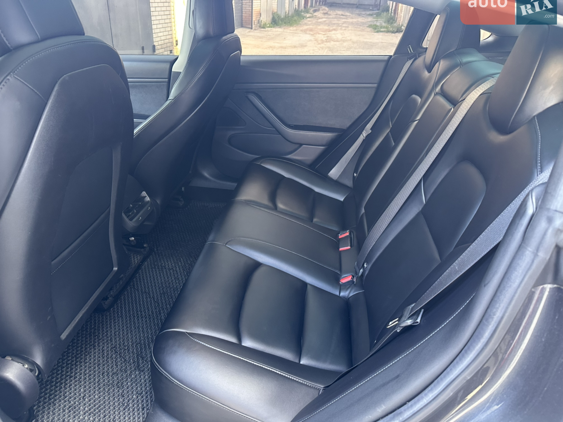2018 Tesla Model 3 - мініатюра 4