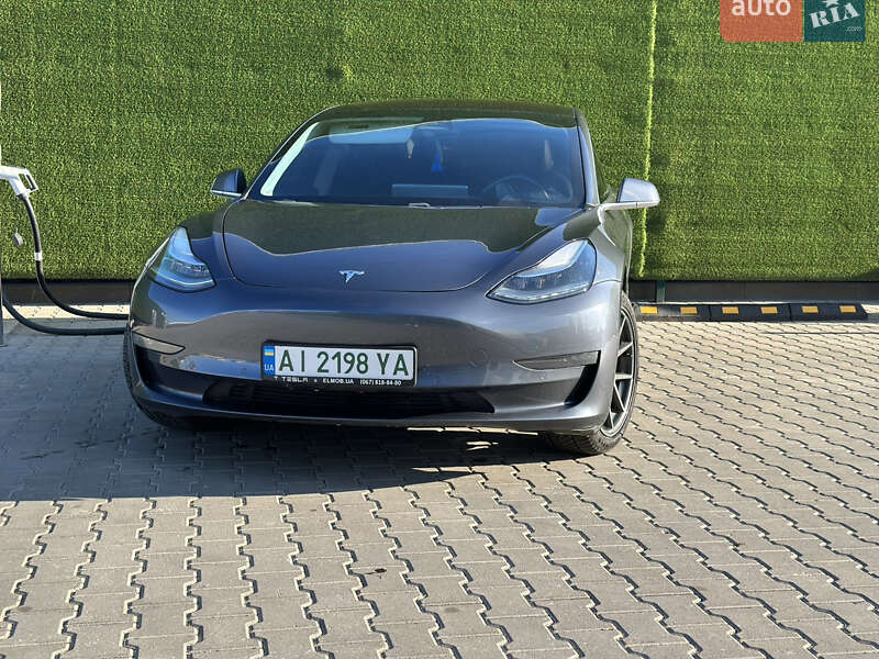 Tesla Model 3 2018