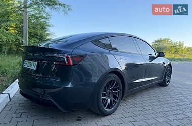 Седан Tesla Model 3 2024 в Одесі
