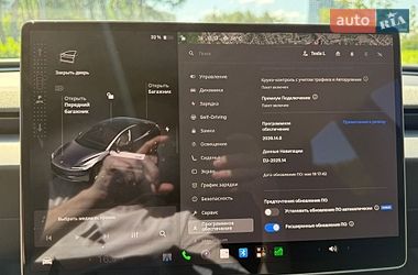 Седан Tesla Model 3 2025 в Днепре