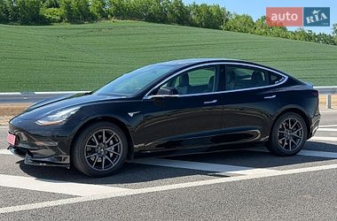 Седан Tesla Model 3 2019 в Рівному