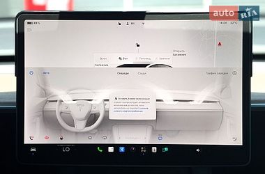 Седан Tesla Model 3 2023 в Киеве