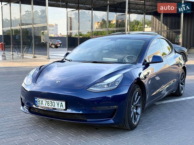 Седан Tesla Model 3 2021 в Кам'янець-Подільському