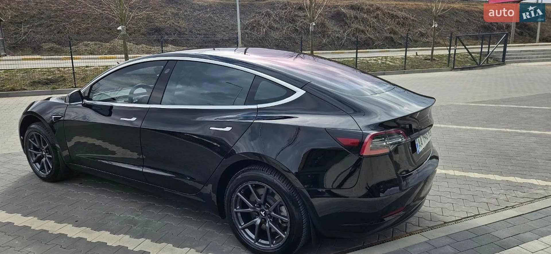 2018 Tesla Model 3 - мініатюра 4