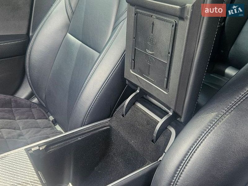 Седан Tesla Model 3 2018 в Ирпене