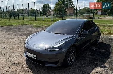 Седан Tesla Model 3 2022 в Киеве