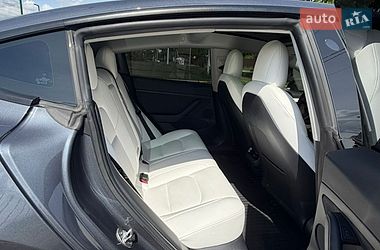 Седан Tesla Model 3 2022 в Киеве