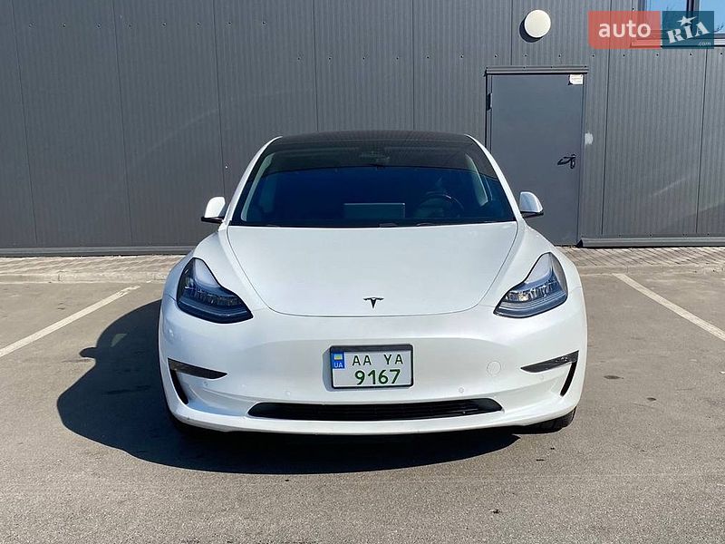 Tesla Model 3 2018