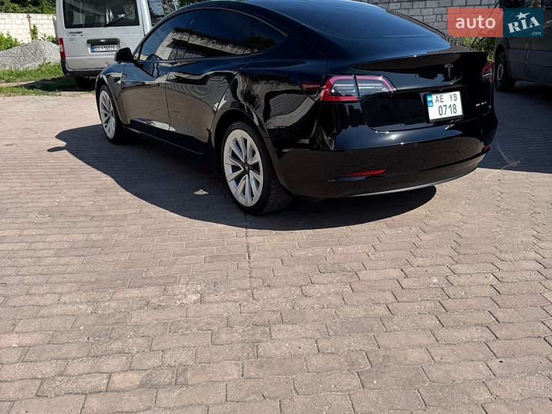 Седан Tesla Model 3 2022 в Дніпрі