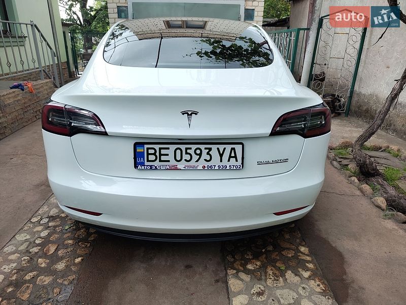 Седан Tesla Model 3 2022 в Софиевской Борщаговке