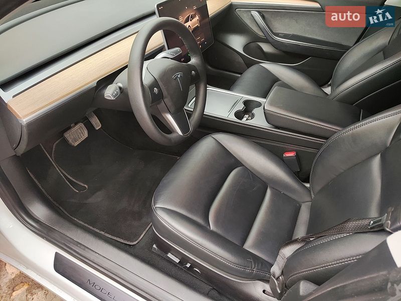 Седан Tesla Model 3 2022 в Софиевской Борщаговке