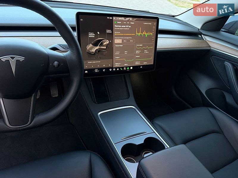 Седан Tesla Model 3 2023 в Дніпрі