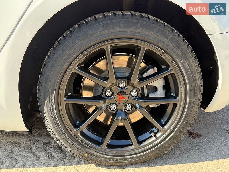 Седан Tesla Model 3 2020 в Харкові