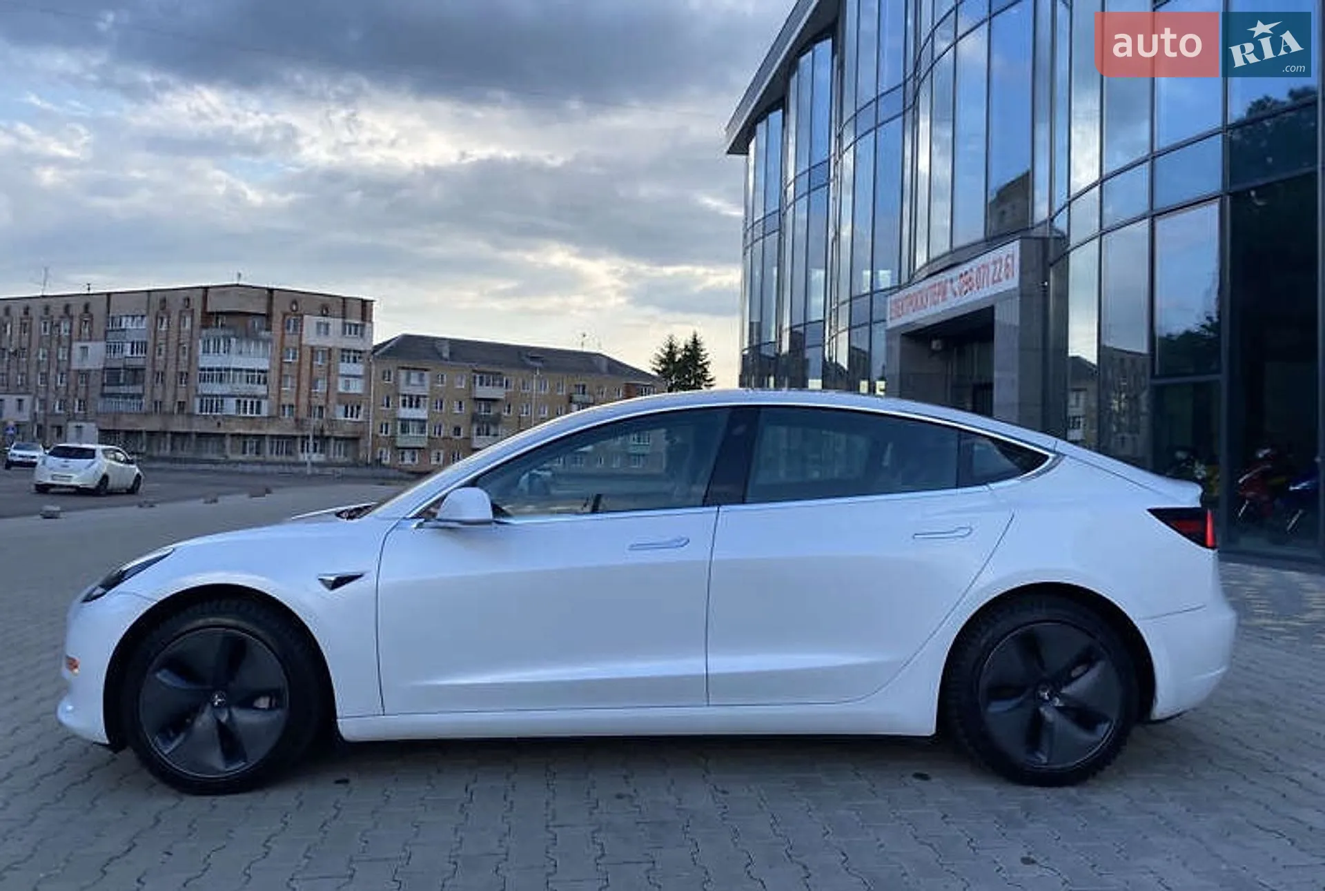 2020 Tesla Model 3 - мініатюра 4
