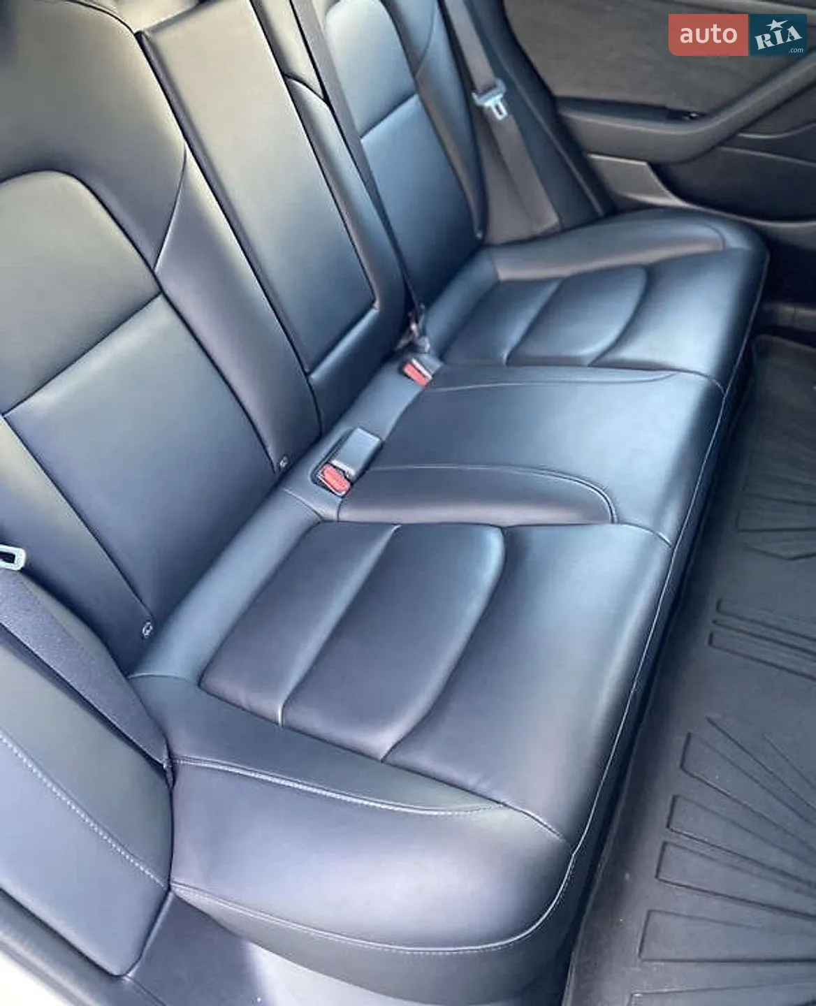 2020 Tesla Model 3 - мініатюра 27