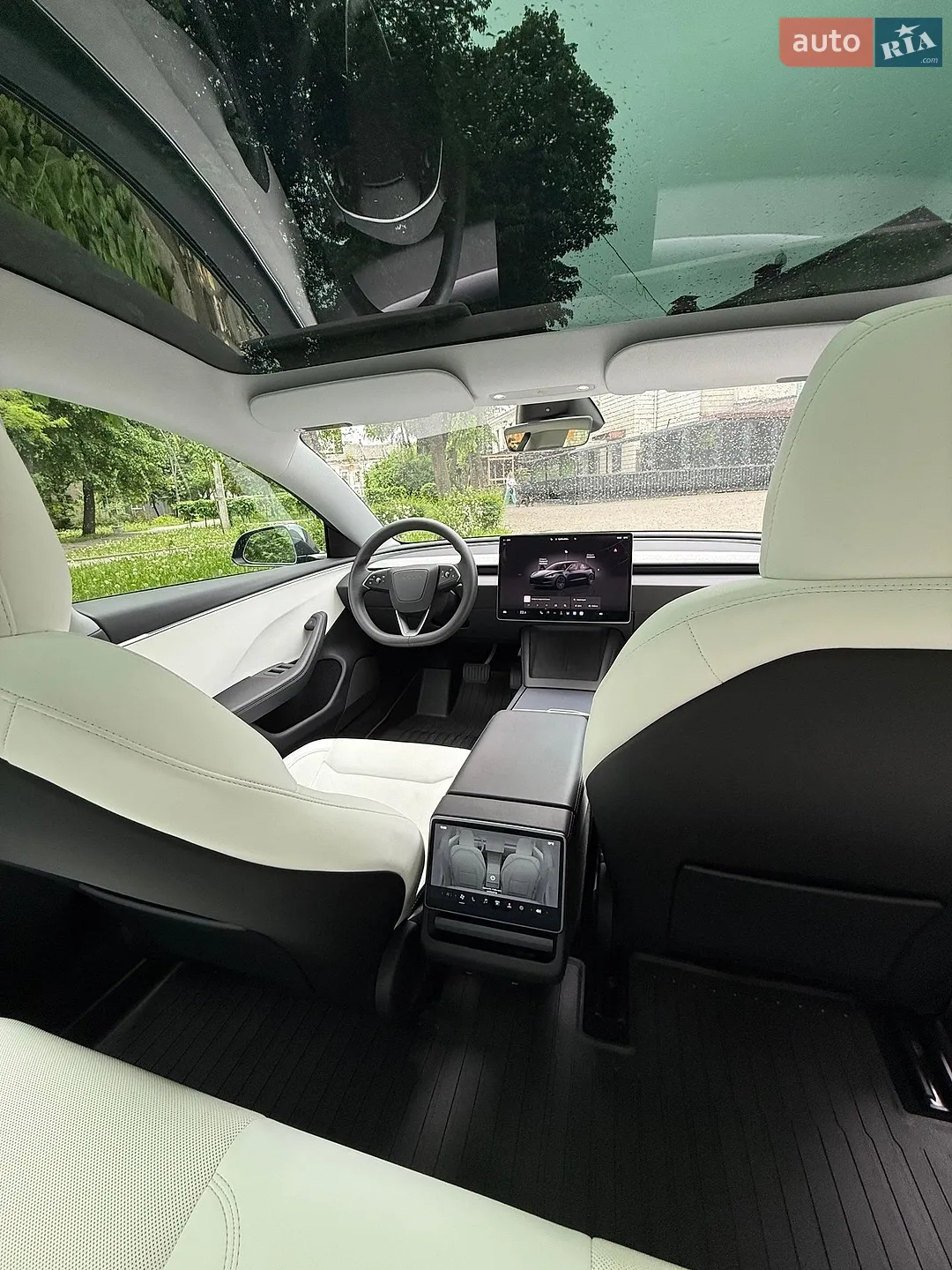 2025 Tesla Model 3 - мініатюра 14
