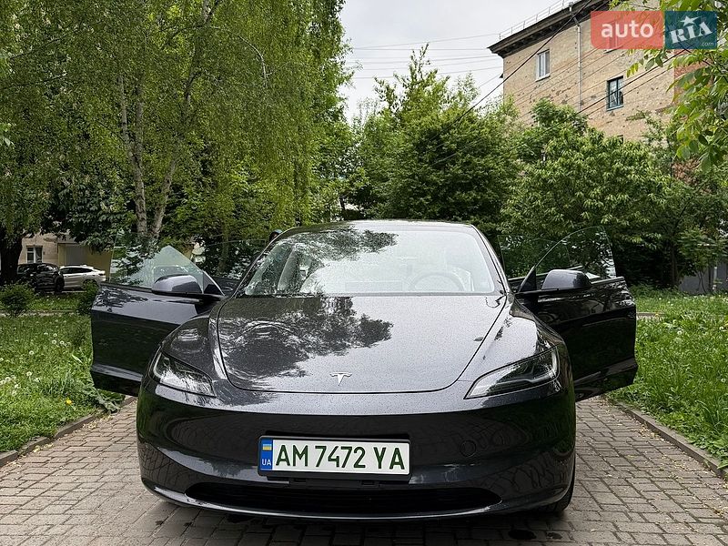Седан Tesla Model 3 2025 в Житомирі