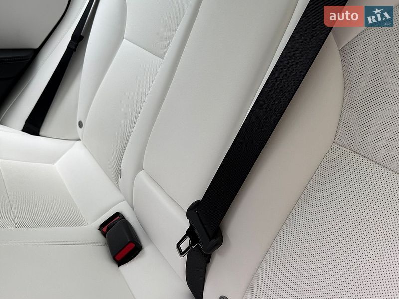 Седан Tesla Model 3 2025 в Житомирі